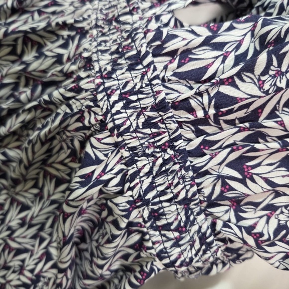 Lulu's Dondi Navy Blue and White Print Romper - Picture 7 of 9